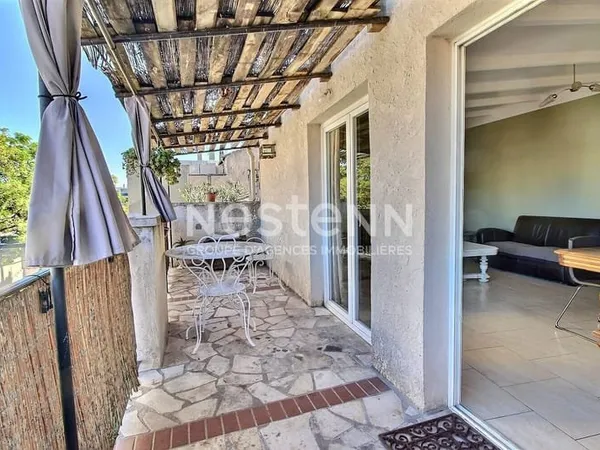 Marignane centre-Appartement 4 pièces d'une surface de 82m² avec terrasse.