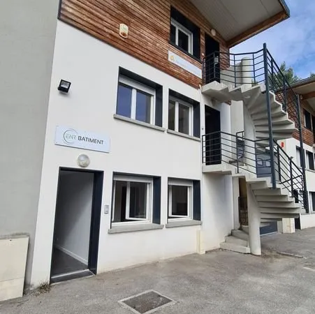 Bureaux à Louer 2 pièces (Saint Nazaire les Eymes)