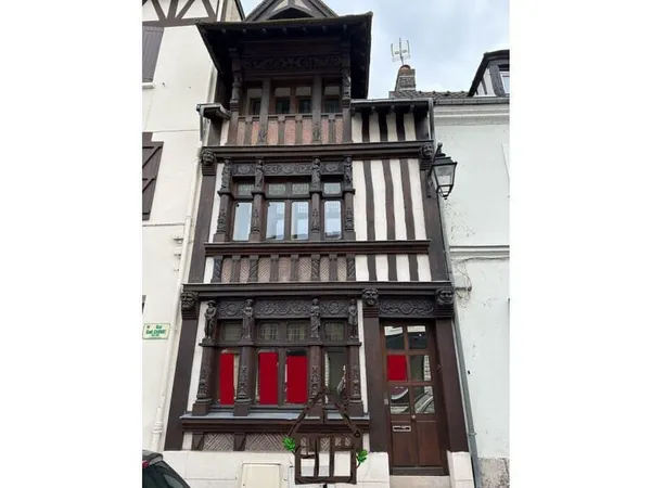 Maison 6 pièces 166 m²