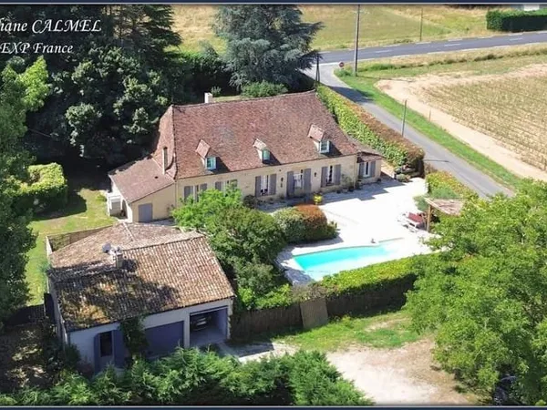 Périgourdine + gîte - 305 m² - Piscine - 7 chambres - Terrain