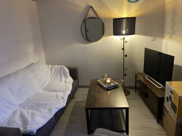T1 bis meublé CV Cholet 410EUR CC dispo FIN MAI 2026