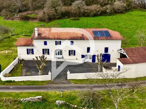 Propriété rénovée Bergouey Viellenave 8 pièces 210 m²