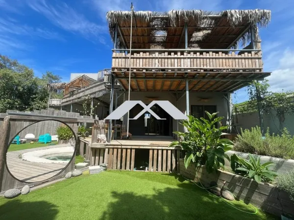 Immeuble 160 m²