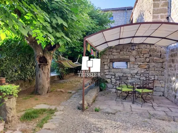 Sud Ardèche : 07460 Casteljau Maison de hameau avec jardin