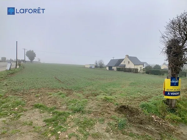 Terrain 901 m²