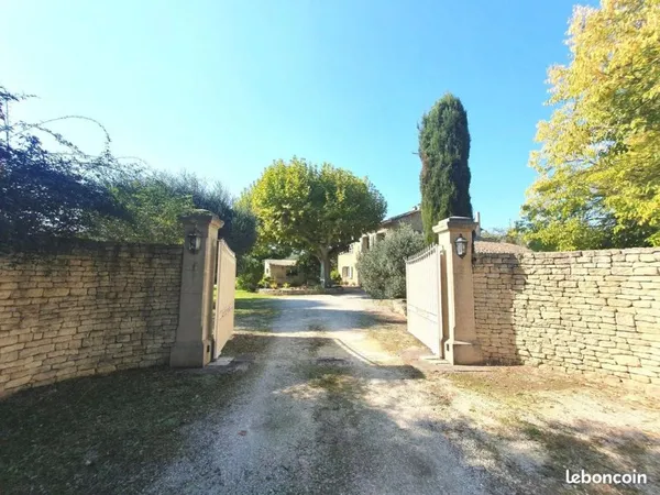 Mas 182 m² Cavaillon