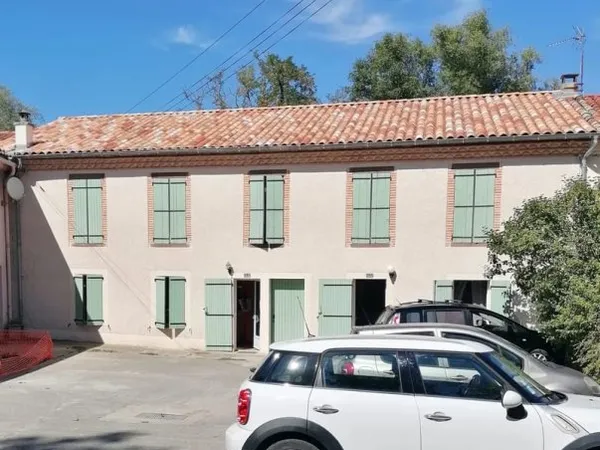 Bâtiment 3 pièces 360 m²