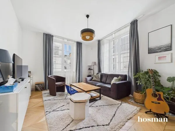 Appartement T4 de 81 m² entièrement rénové - Hyper-centre de Nantes