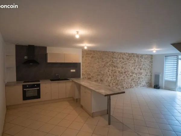 Charmante Maison de Ville LA REOLE (33190) sans cours ni jardin