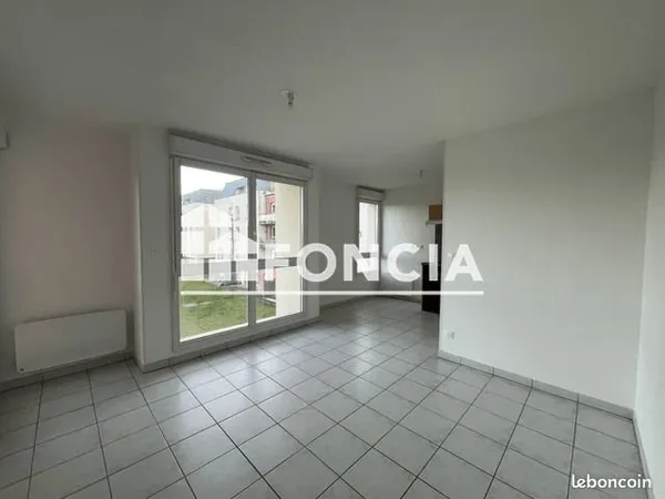 Studio 1 pièce 30 m²