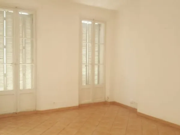 Appartement HAUTE VILLEà vendre 2 chambres à Toulon avec CABINET BARME