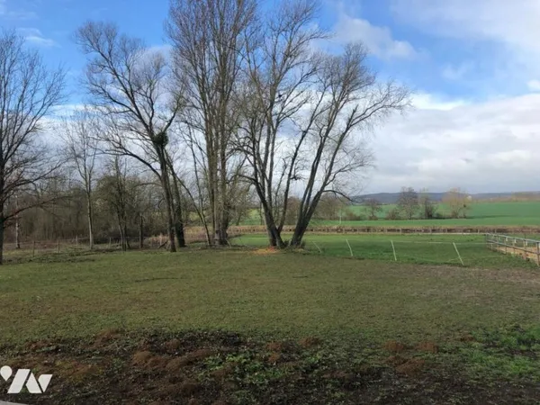 Terrain 4037 m²