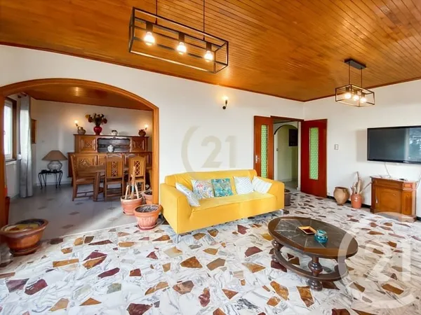 Appartement 6 pièces 143 m²
