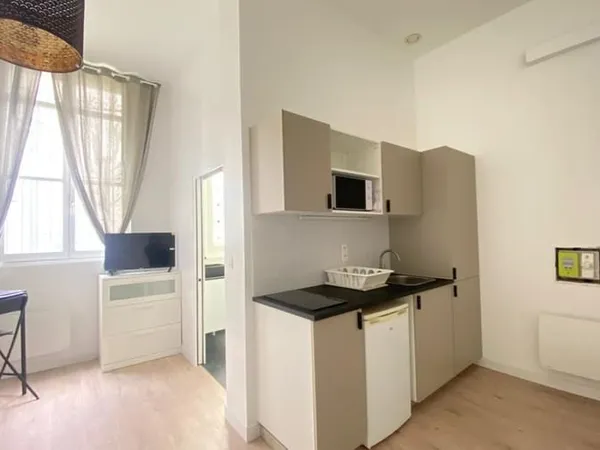 Studio 1 pièce 19 m²