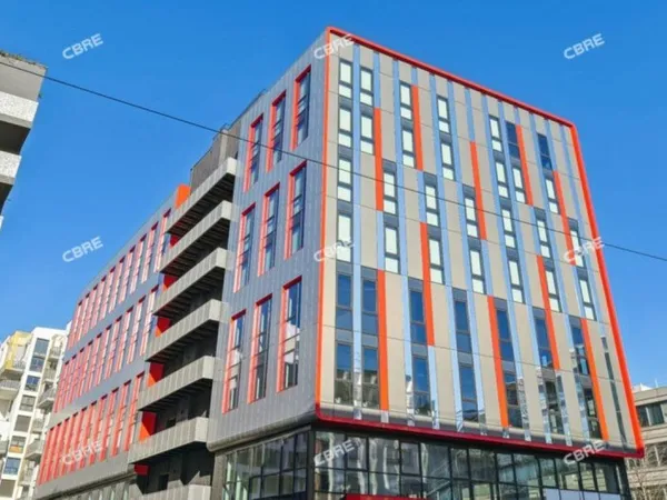 Bureaux 3769 m²