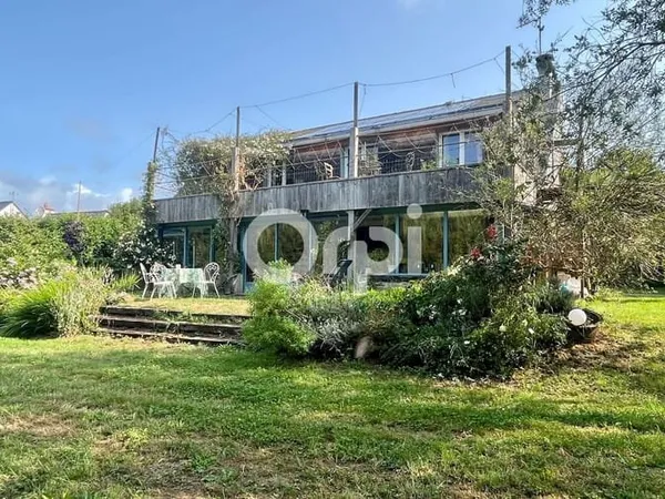 Maison 7 pièces 170 m²
