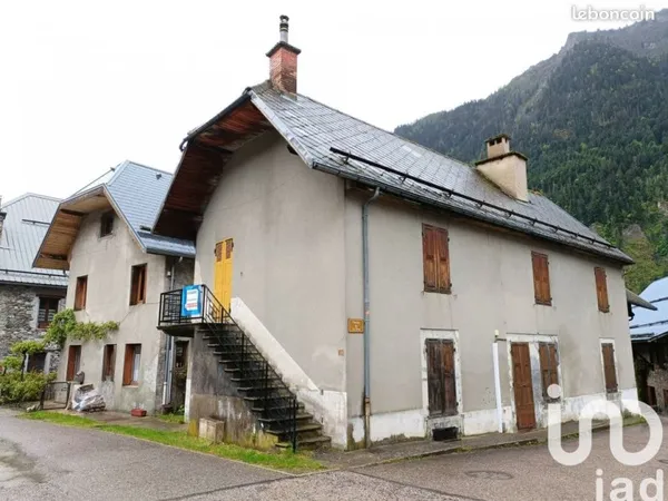 Maison de village 8 pièces 151 m²