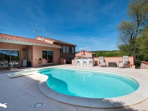 Maison 7 pièces 174 m²