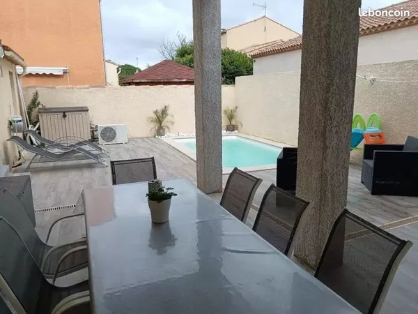 Villa de 142 m² hab, 5 chambres et piscine chauffée