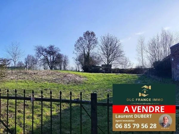 Terrain 616 m²