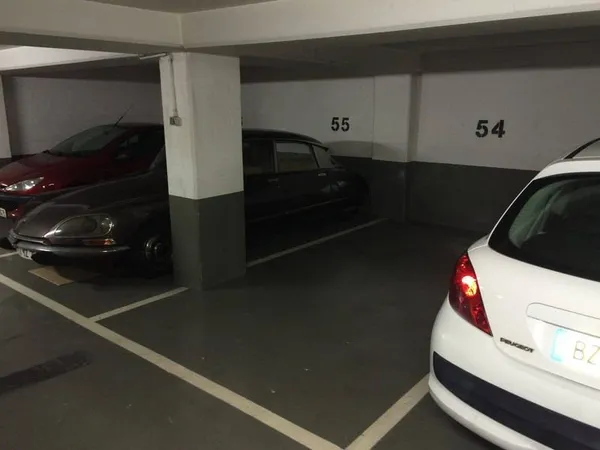 Parking 12 m²