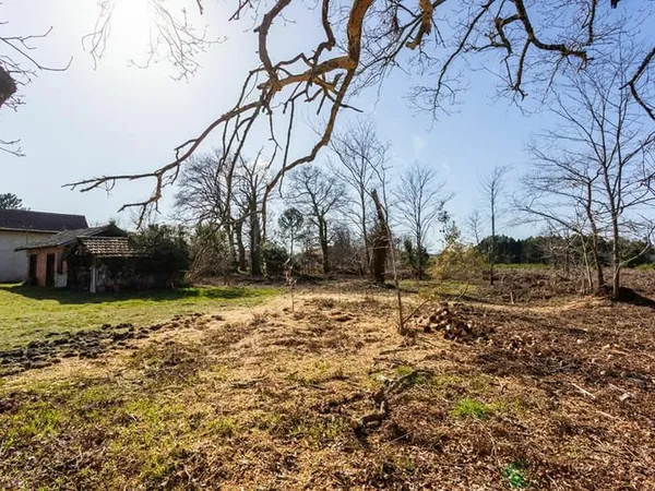 A VENDRE - Grand Terrain Biscarrosse 1706 m²