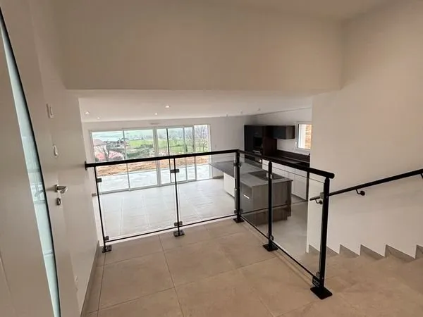 Maison spacieuse 5 pièces avec vue magnifique
