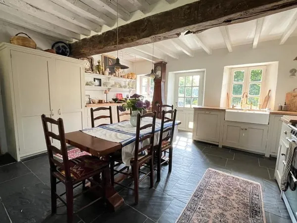 Ferme Chalossaise de 1793 de 240 m² avec dépendances de 120 m²
