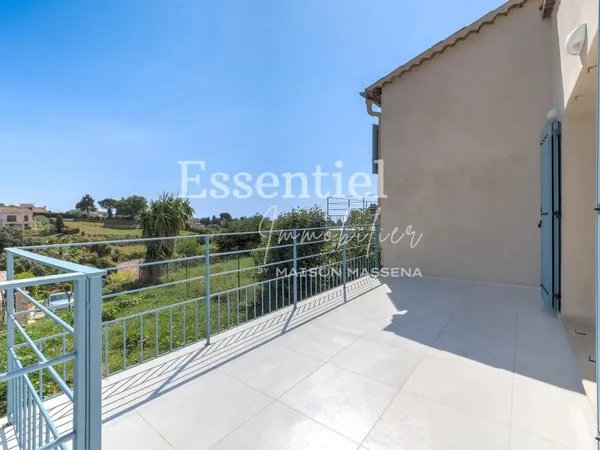 Maison 4/5 pièces 124 m2 - Terrasse et jardin - Parkings privatifs - Plateau Fleuris