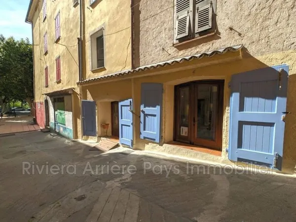 Local 2 pièces 58 m²