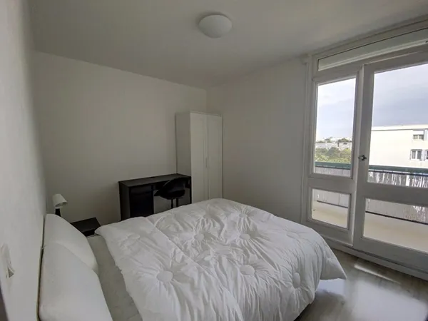 Chambre de service 1 pièce 9 m²