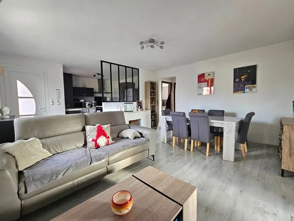 Appartement à vendre 3 pièce(s) -Cave, parking, habitable de suite