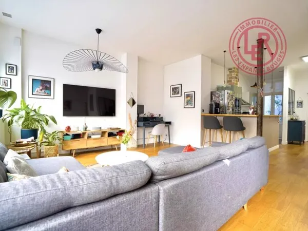 Paris 10ème - Rue Pierre Chausson - Loft familial - 110 m²- 3 chambres