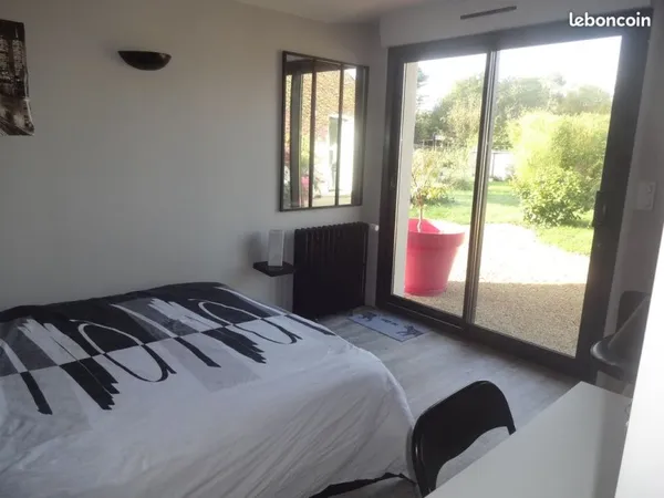 Chambre meublée pour étudiante en alternance ou stagiaire