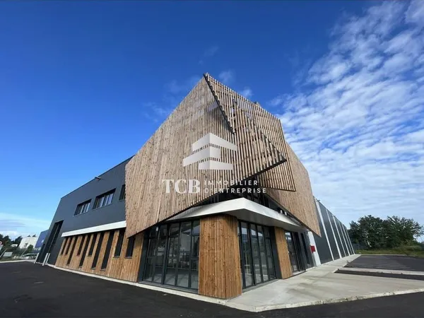 Local d'activité 2296 m²