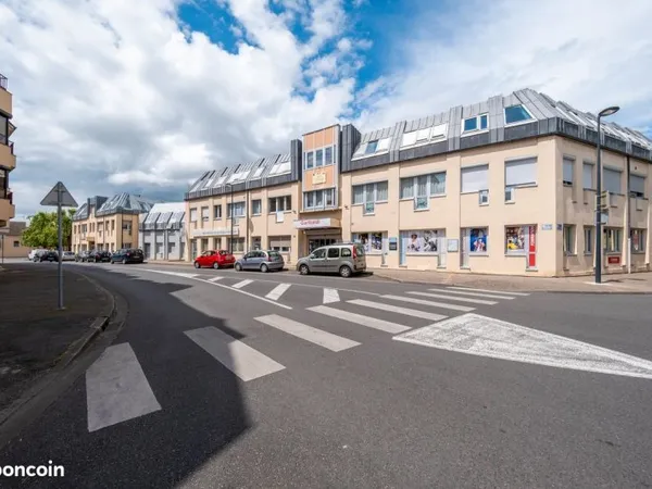 Cession de locaux de bureaux à MOULINS