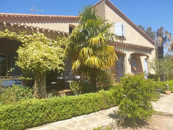 Propriété Provençale Exceptionnelle 280m² + Gîte 87m² | Piscine Chauffée | Parc de 5 100m² | 15 min