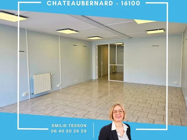 Bureaux avec vitrine
