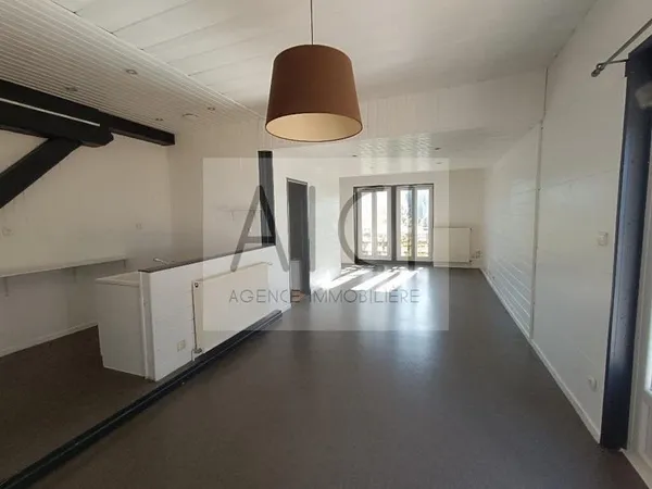 Réf. 1191 - 31 Chemin du Point du Jour A louer au 1er étage appartement F2 DUPLEX de 52.66 m² compre