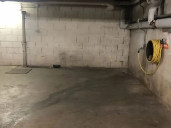 Parking sous terrain sécurisé - centre ville