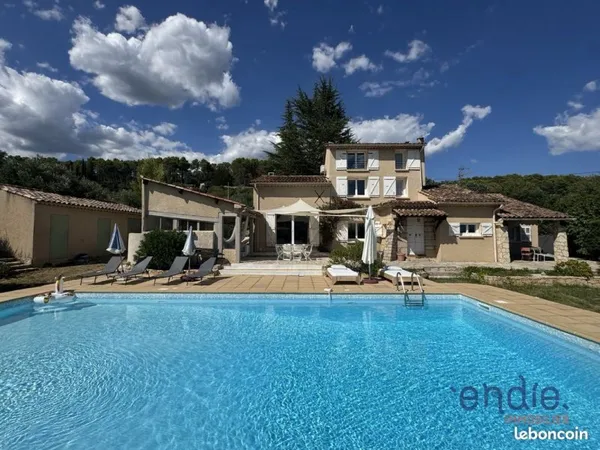 Maison 6 pièces 145 m²