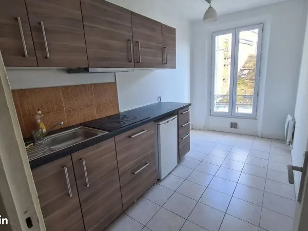 F2, coeur de ville de Sens