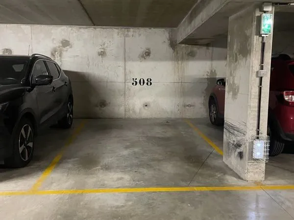 Place de parking en sous sol - secteur Mairie