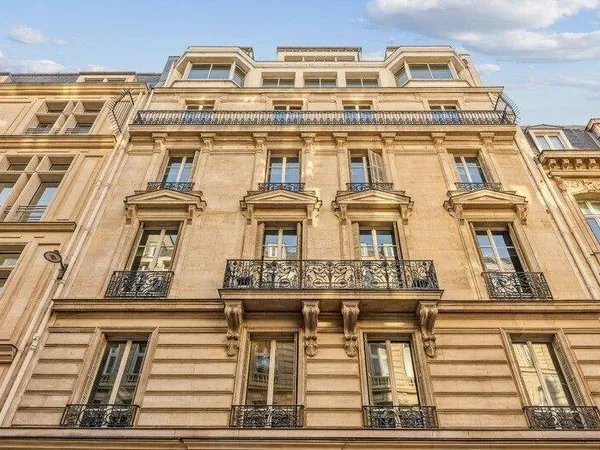 Bureaux 549 m²