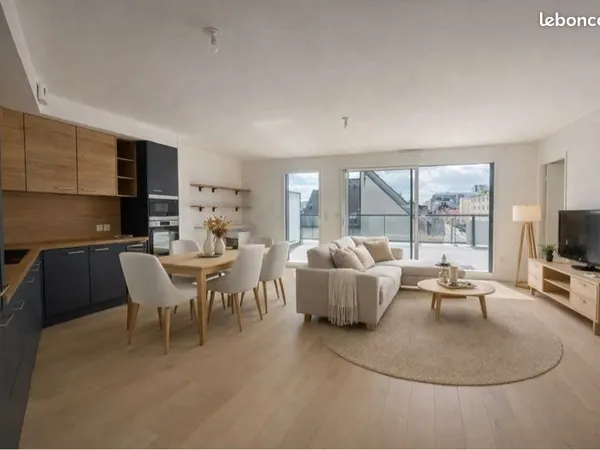 Quartier Anatole France : T4 de standing au dernier étage avec terrasse XXL de 51m²