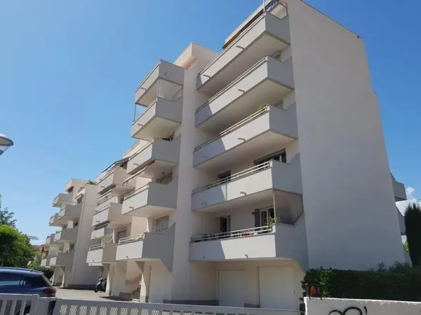 Studio 1 pièce 25 m²