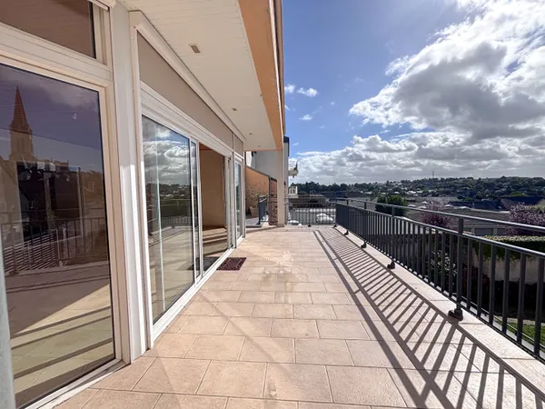Appartement Chateau Gontier Sur Mayenne 5 pièce(s) 180 m2