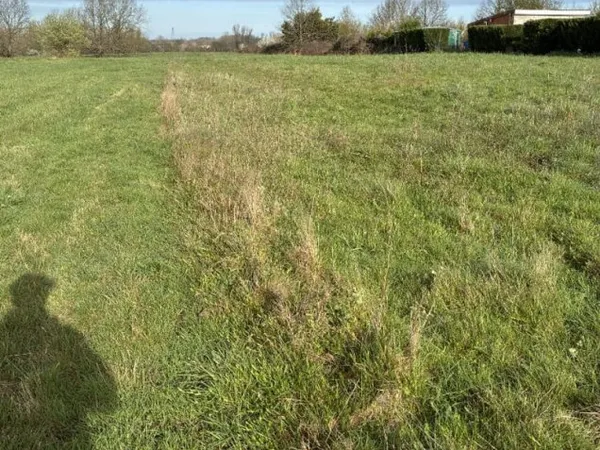 Terrain constructible 2192 m2 à CANALS