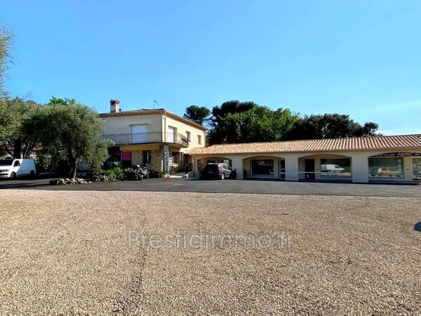 Bureaux 80 m²