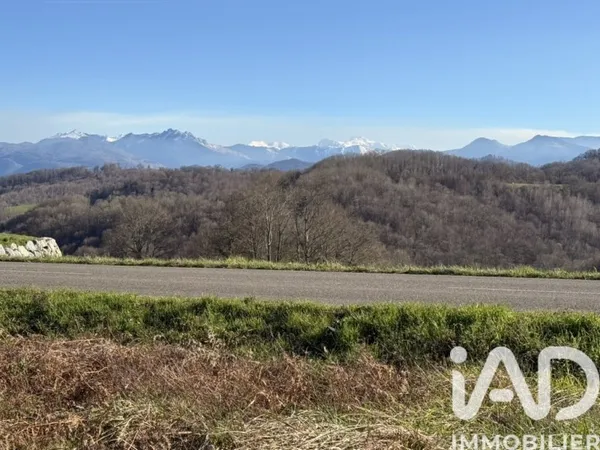 Terrain 2380 m²